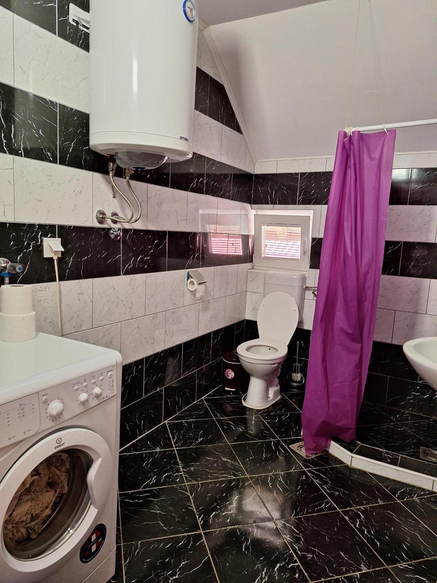 Appartamento Apartman Ognjenovic Plužine Esterno foto