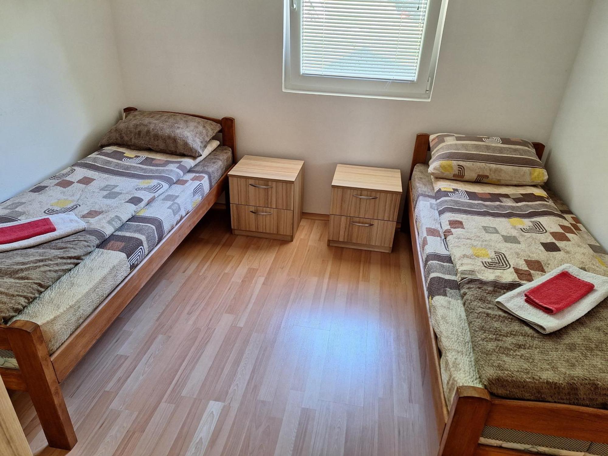 Appartamento Apartman Ognjenovic Plužine Esterno foto